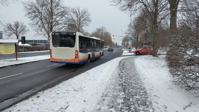 Busverkehr in Wiesbaden nach Wetterberuhigung teilweise wieder aufgenommen Busverkehr in Wiesbaden nach Wetterberuhigung teilweise wieder aufgenommen