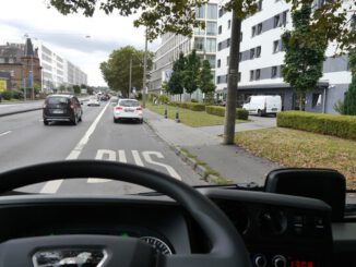 Frontkameras sollen Busspuren freihalten: ESWE Verkehr zieht positive Zwischenbilanz
