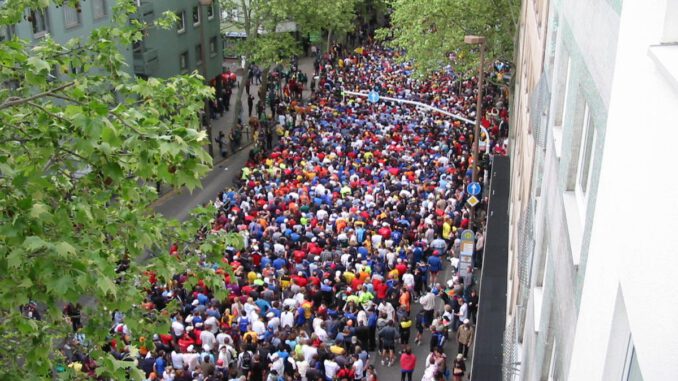Halbmarathon führt zu Sperrungen auf der Theodor Heuss Brücke und in Mainz Halbmarathon führt zu Sperrungen auf der Theodor Heuss Brücke und in Mainz