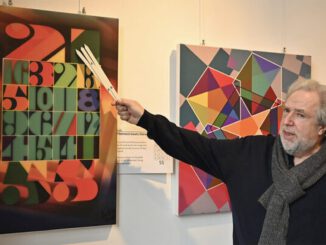 Mathematische Formen als Bild: Ausstellung von Jürgen Felger im Rathausfoyer