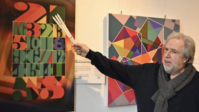 Mathematische Formen als Bild: Ausstellung von Jürgen Felger im Rathausfoyer
