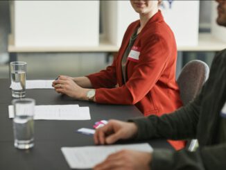 Wahlausschuss prüft Zulassung der Kandidaten für Wiesbadener Kommunalwahlen