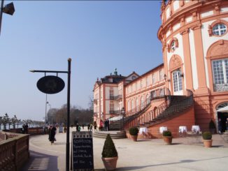 Weinverkostung und Musik im Schloss Biebrich: Fête Terroir kehrt am 11. April zurück