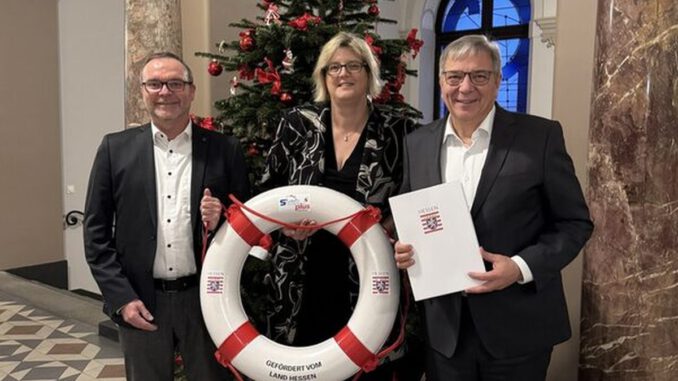 Wiesbaden erhält 1 Million Euro für Sanierung des Freibads Maaraue Wiesbaden erhält 1 Million Euro für Sanierung des Freibads Maaraue